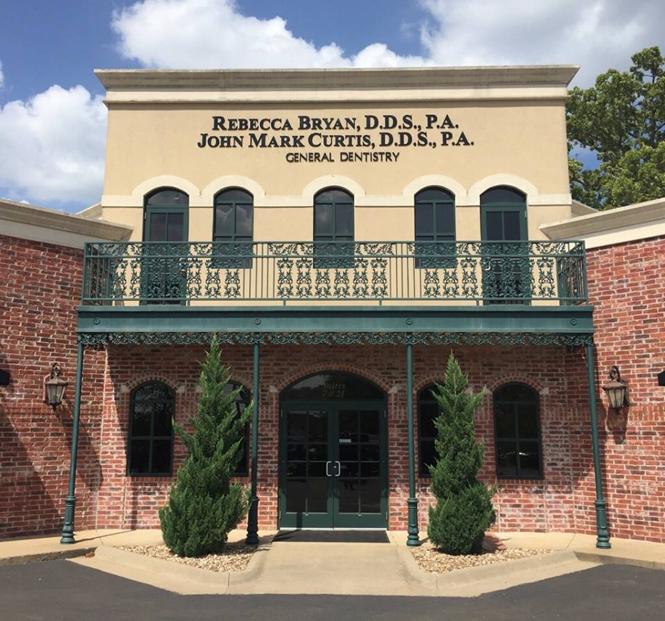 Rebecca Bryan, DDS & John Curtis, DDS – Bentonville Dentist