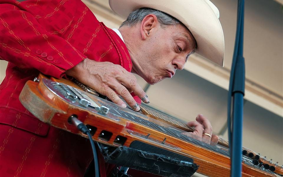 Junior Brown